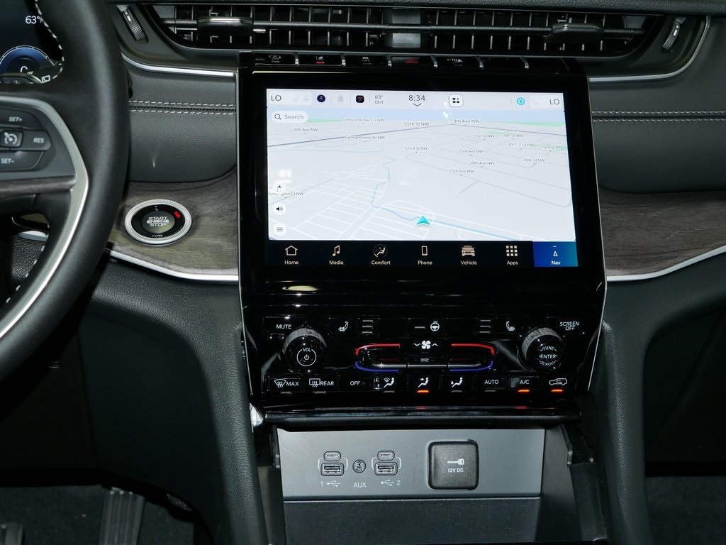 2025 Jeep Grand Cherokee Limited photo 14