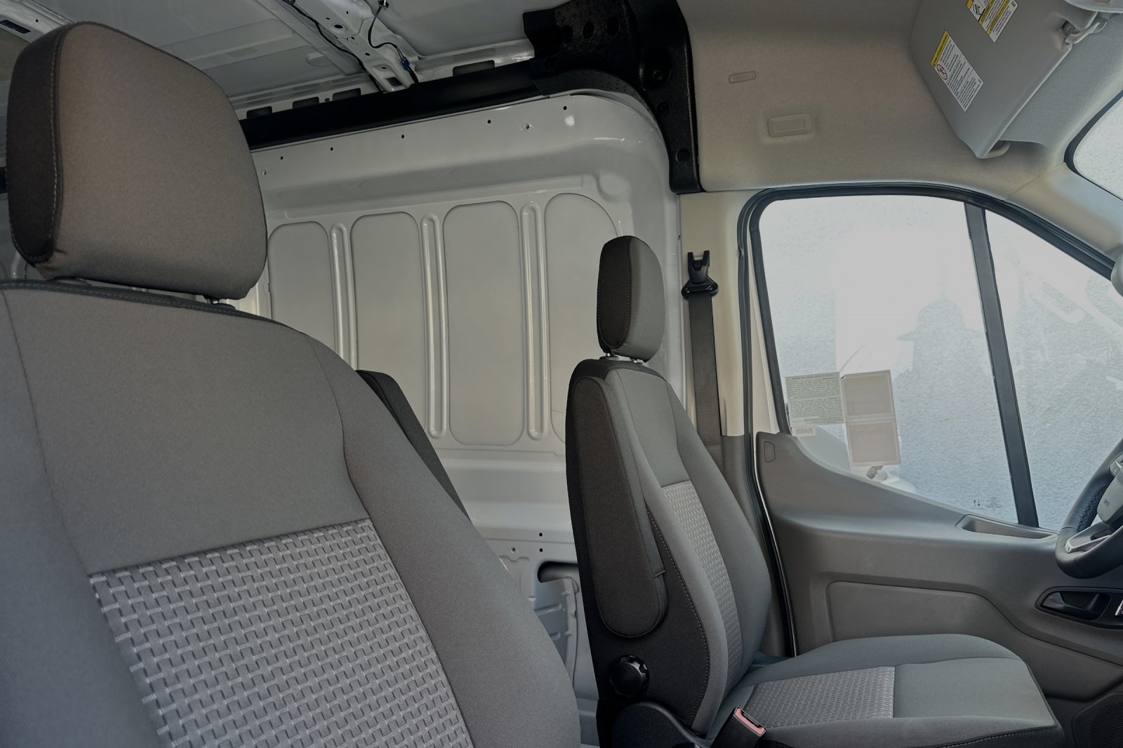 2024 Ford Transit Cargo Van photo 3