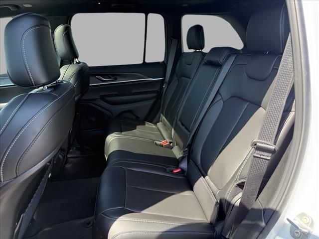2025 Jeep Grand Cherokee Limited photo 20