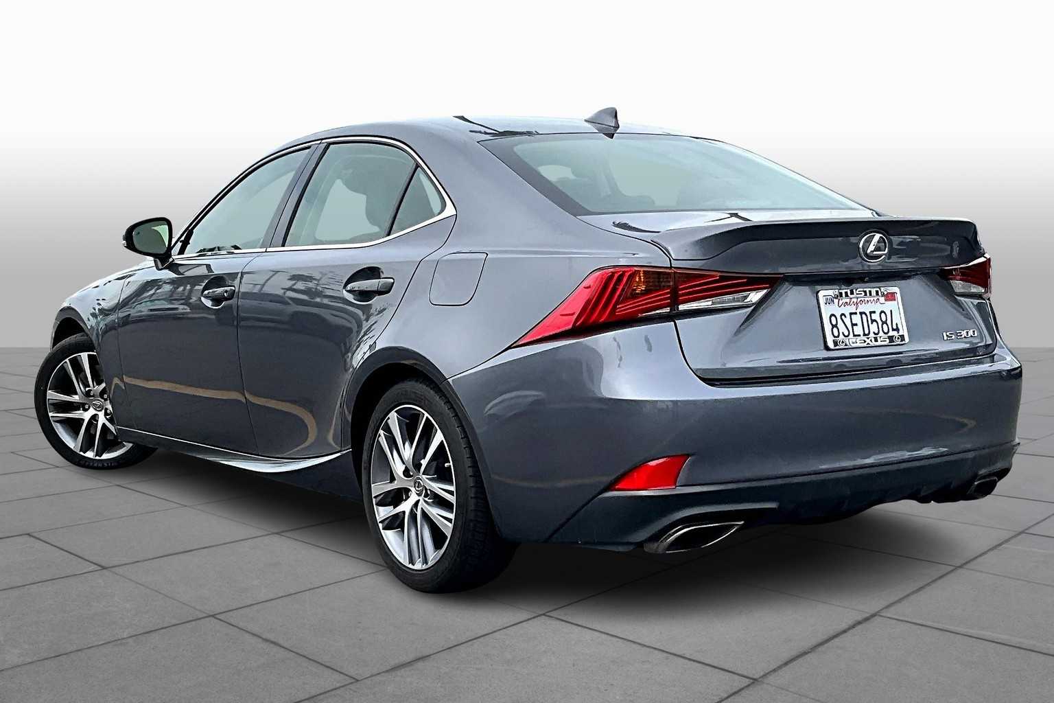 2020 Lexus IS 300 photo 11