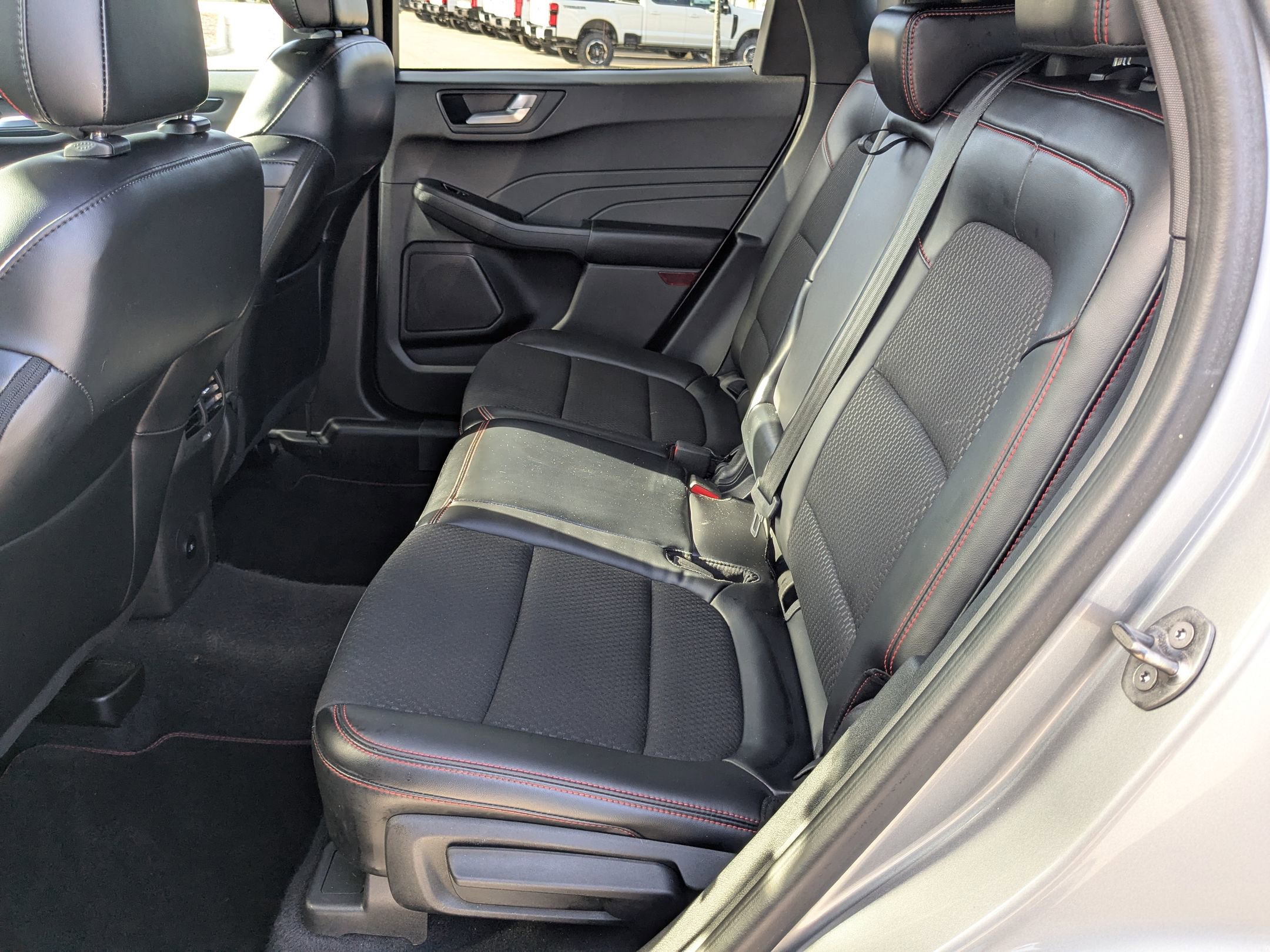 2023 Ford Escape ST-Line photo 30
