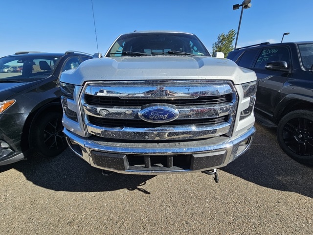 2016 Ford F-150 Lariat photo 2