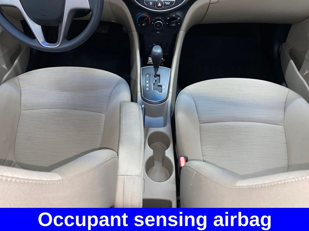 2016 Hyundai Accent SE photo 16