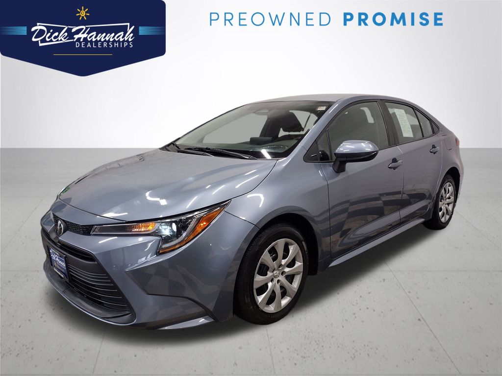 2023 Toyota Corolla LE's photo