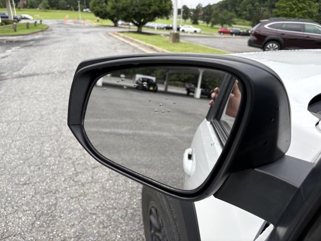 2023 Toyota Tacoma SR5 photo 14