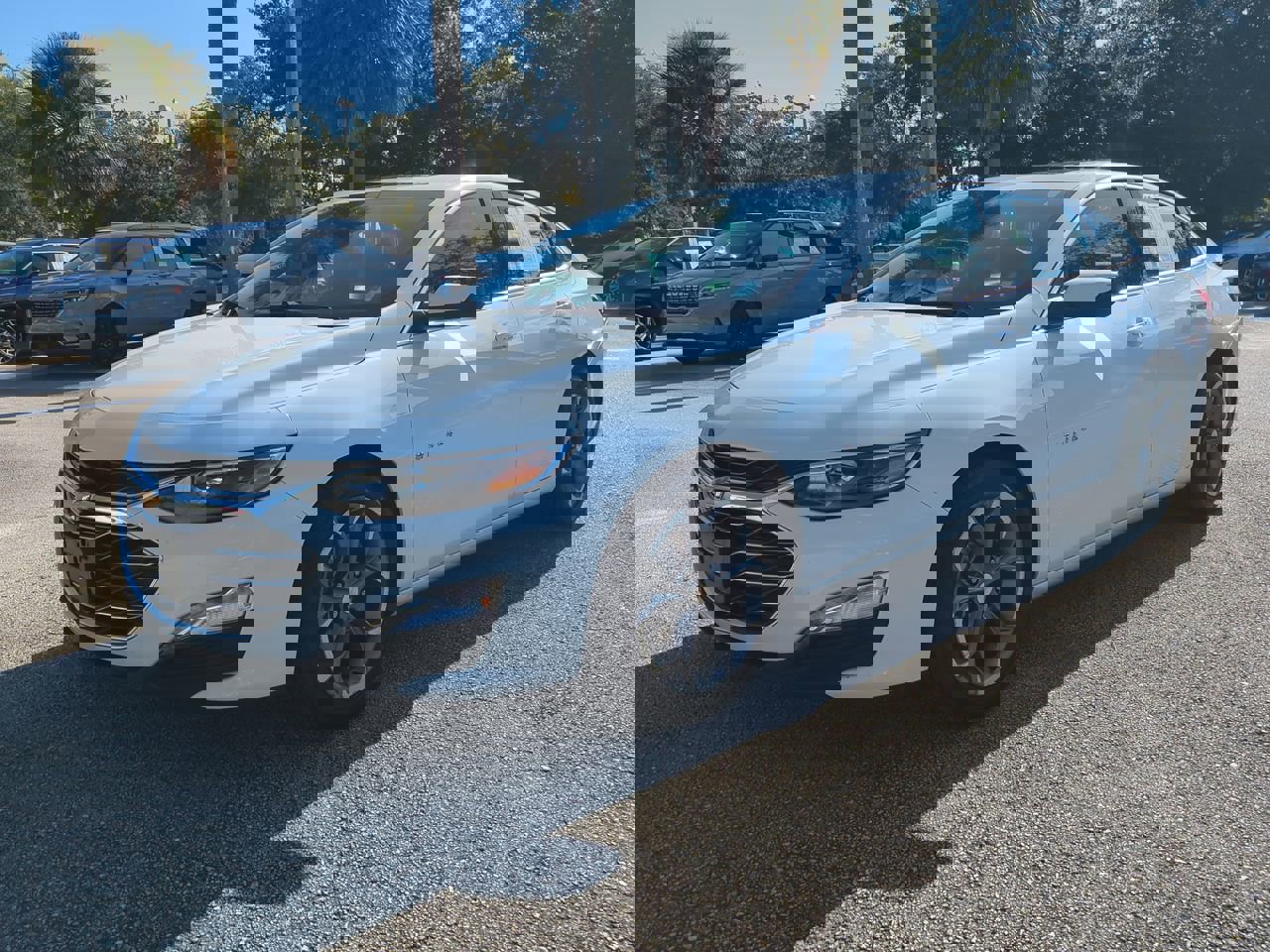 2024 Chevrolet Malibu 1LT photo 3