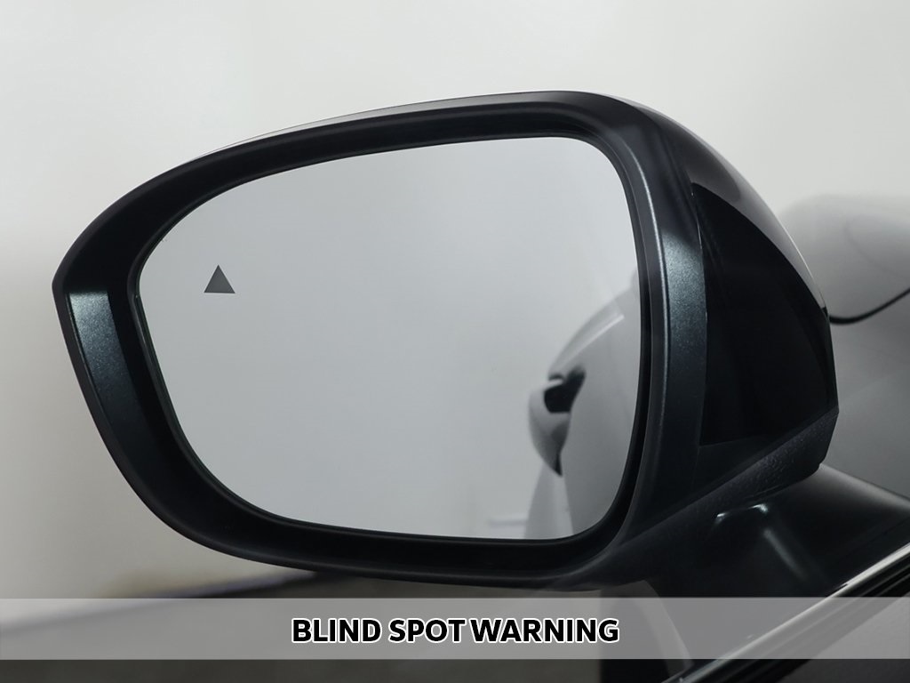 2025 Mitsubishi Outlander ES photo 4