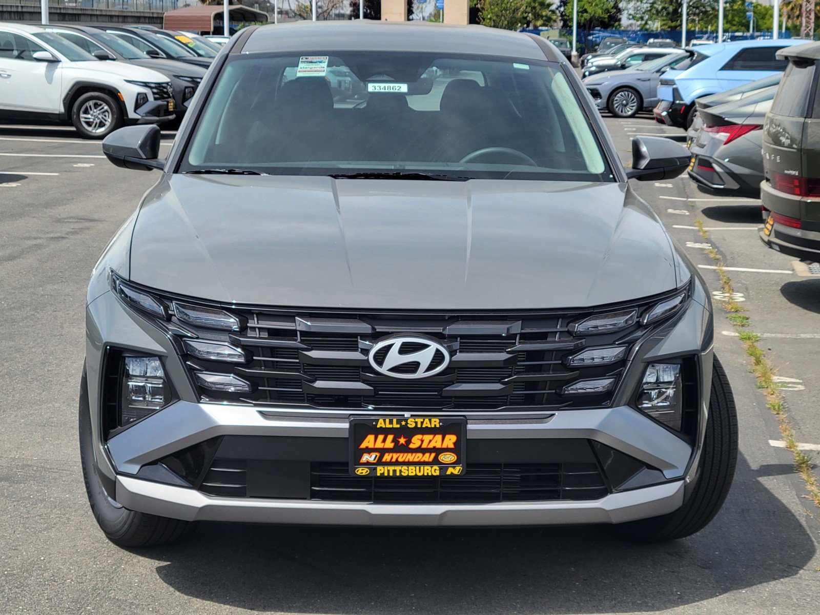 2025 Hyundai Tucson SE photo 2
