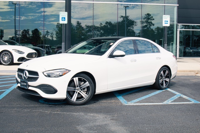 2025 Mercedes-Benz C-Class Sedan C 300's photo