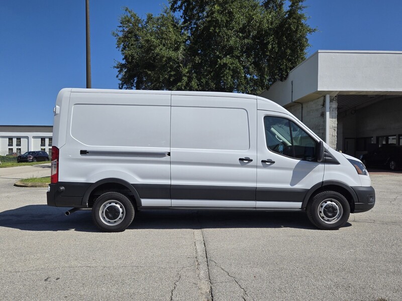 2024 Ford Transit photo 5