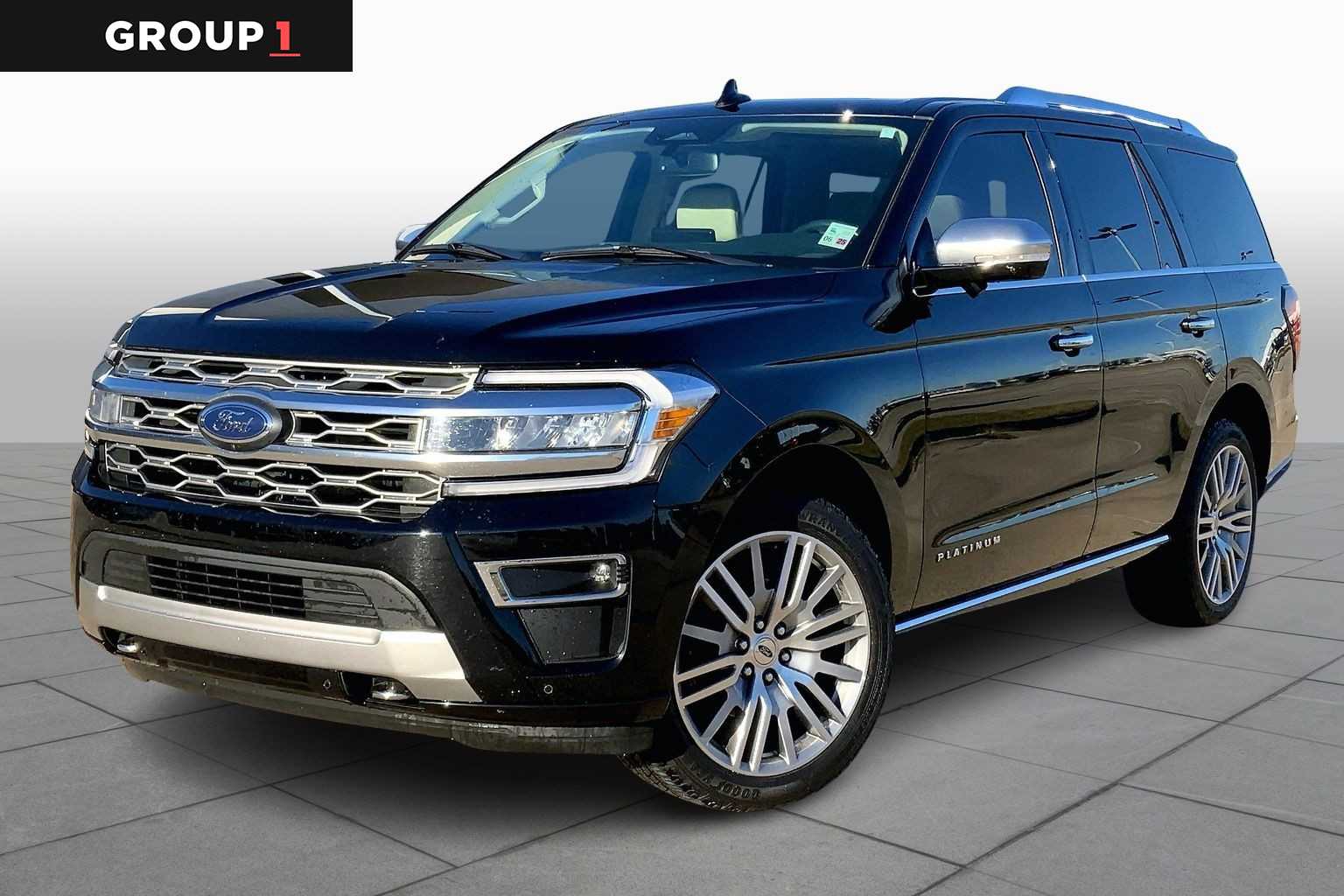 2022 Ford Expedition Platinum's photo