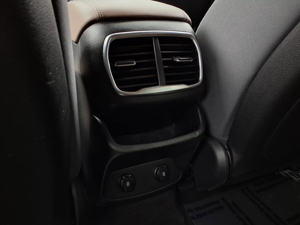 2019 Hyundai Santa Fe SEL Plus photo 4