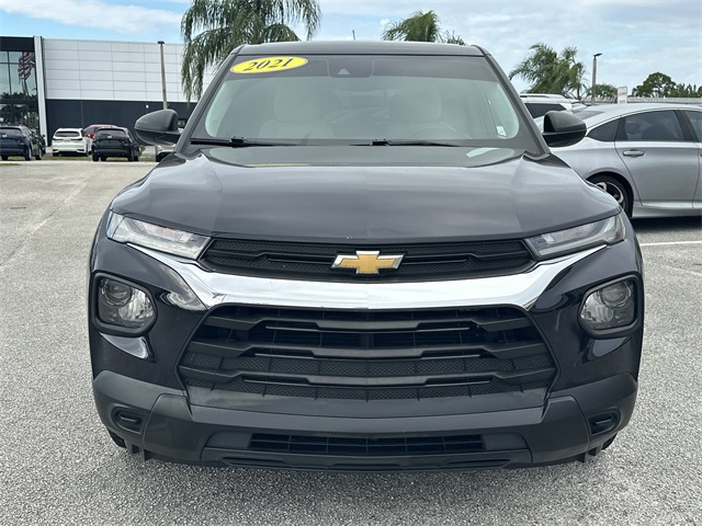 2021 Chevrolet Trailblazer LS photo 2