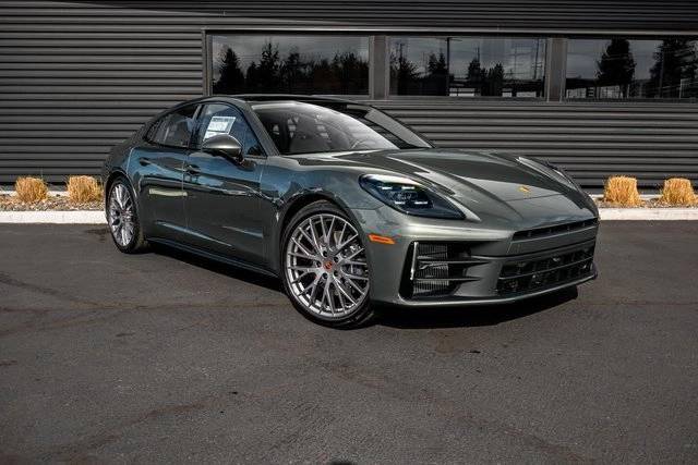 2025 Porsche Panamera 4 photo 37