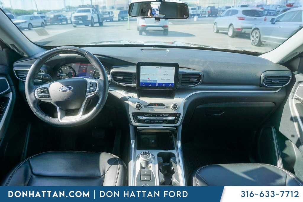 2022 Ford Explorer XLT photo 3