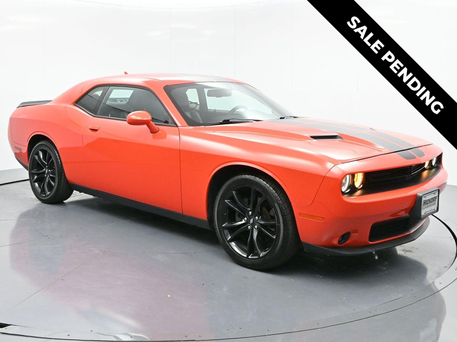 2018 Dodge Challenger SXT Plus's photo