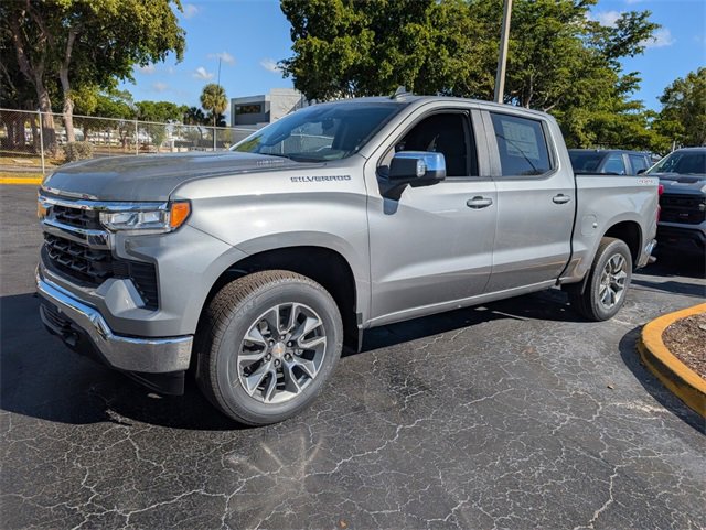 2026 Chevrolet Silverado 1500 LT photo 3