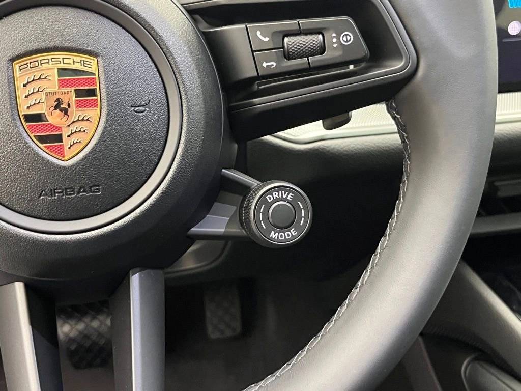2026 Porsche Cayenne Coupe photo 15
