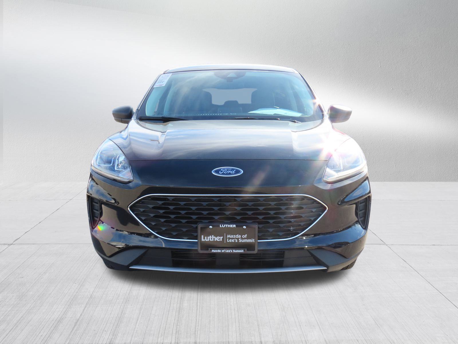 Used 2022 Ford Escape SE with VIN 1FMCU9G63NUA87114 for sale in Kansas City