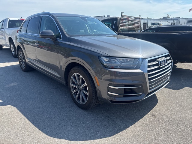 Used 2019 Silver Audi 55 SE Premium Plus image 1