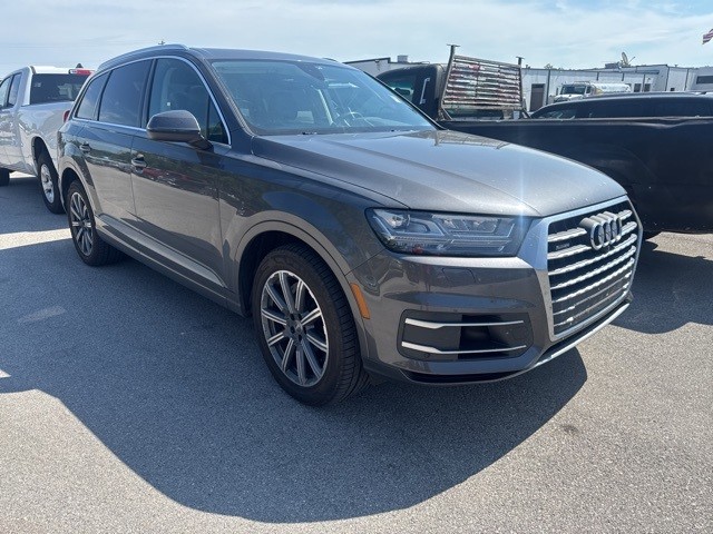 2019 Audi Q7 55 SE Premium Plus