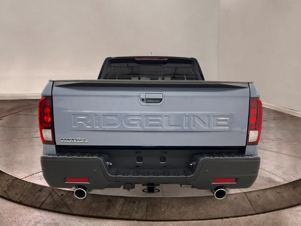 2025 Honda Ridgeline Black Edition photo 4