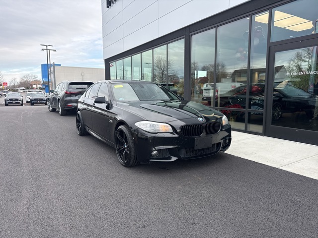 2011 BMW 5 Series 528i's photo