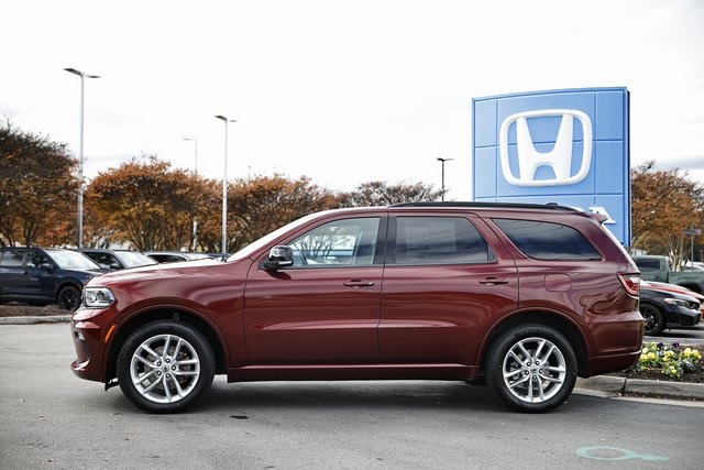 2023 Dodge Durango GT Plus photo 3