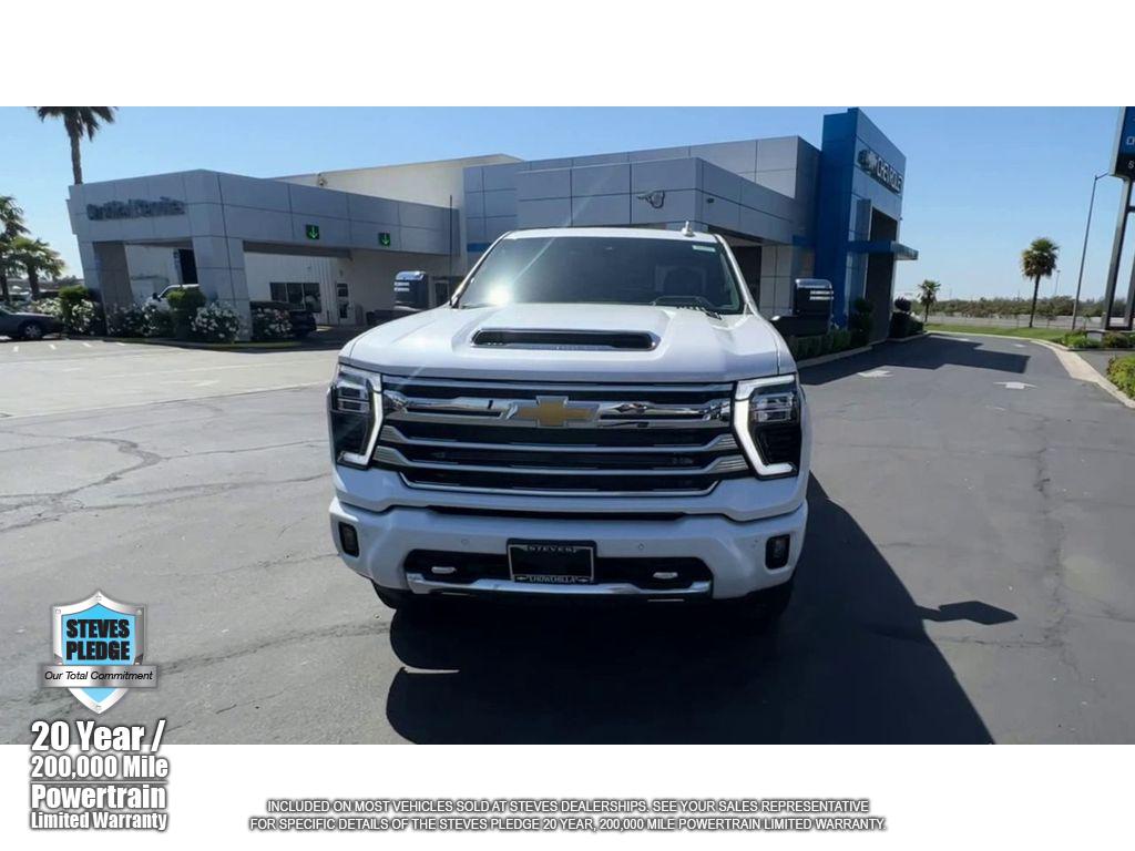 2024 Chevrolet Silverado 3500HD High Country photo 4