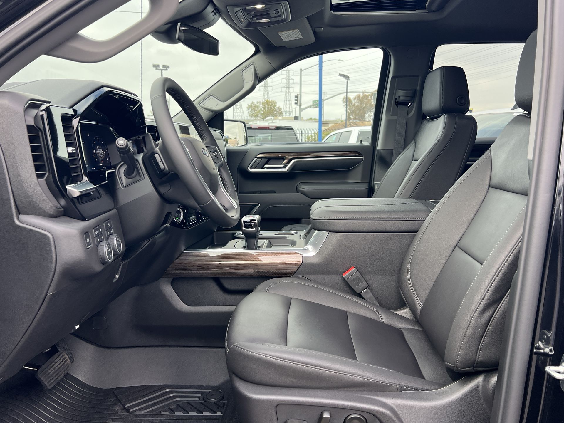 2026 Chevrolet Silverado 1500 RST photo 21