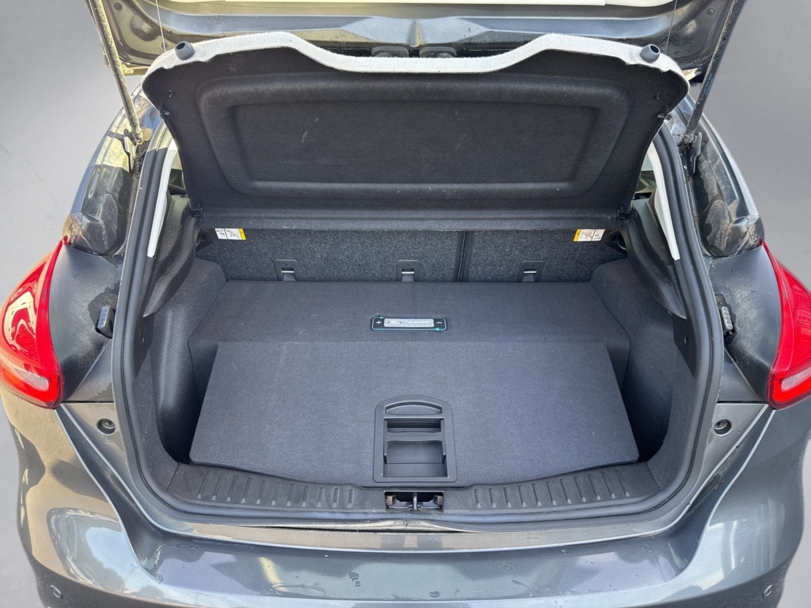 2017 Ford Focus Electric photo 26
