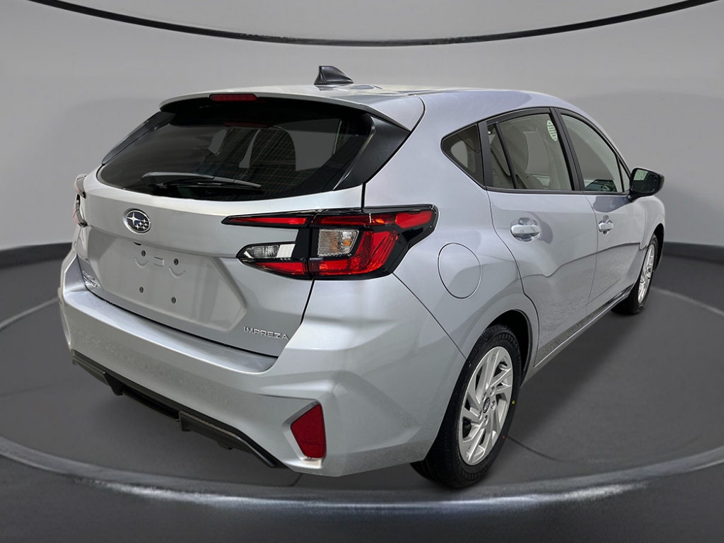 2025 Subaru Impreza Base photo 4