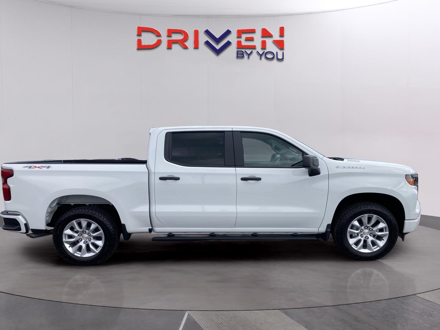 2026 Chevrolet Silverado 1500 Custom photo 4