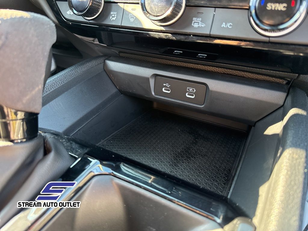2024 Honda Accord Hybrid EX-L photo 17