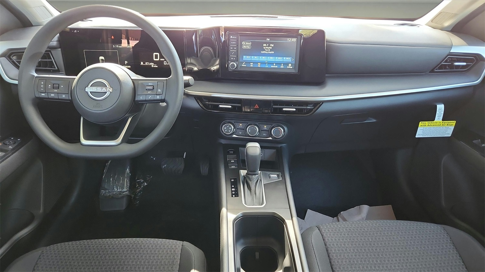 2025 Nissan Kicks Play S photo 16
