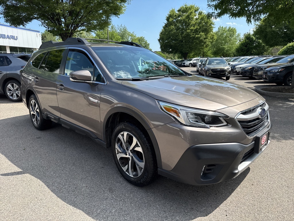 2022 Subaru Outback Limited photo 3