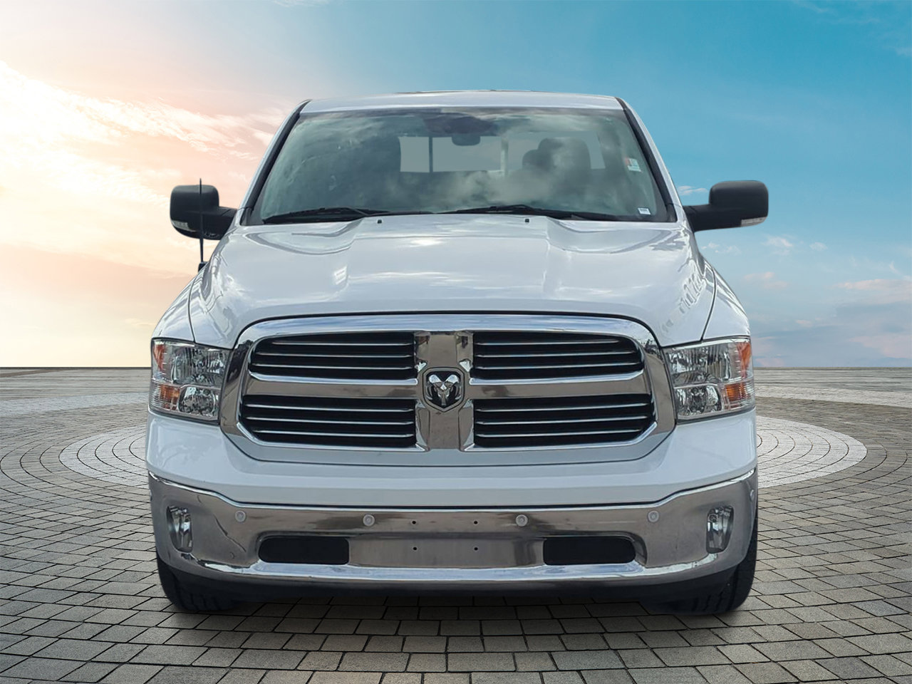 2017 Ram 1500 SLT photo 8