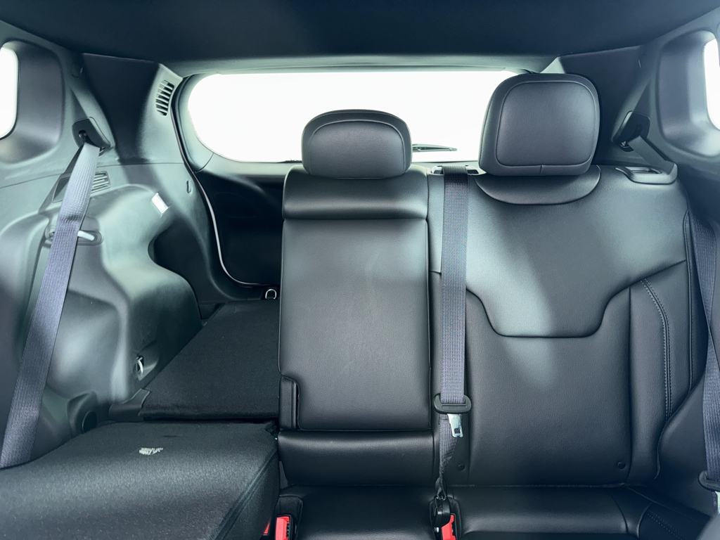 2026 Jeep Compass Limited Altitude photo 4