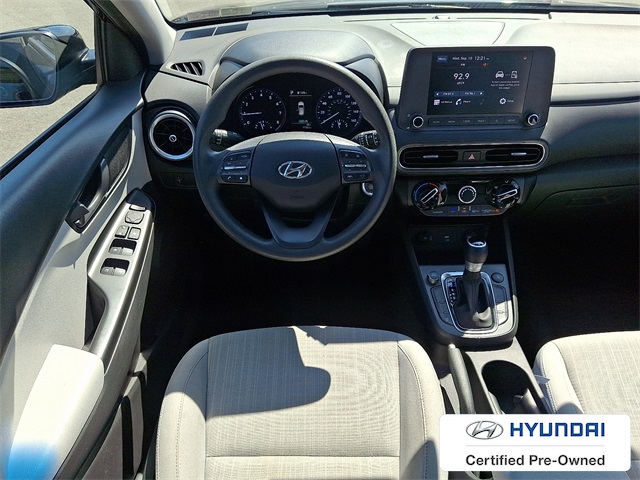 2022 Hyundai Kona SEL photo 9