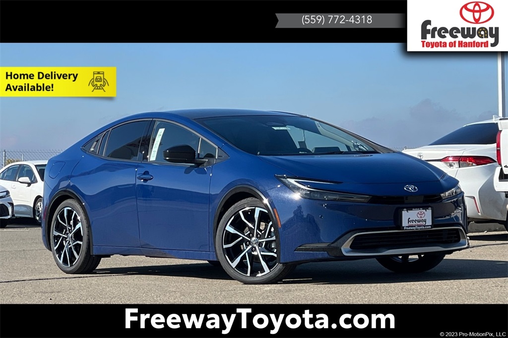 2026 Toyota Prius XSE Premium's photo