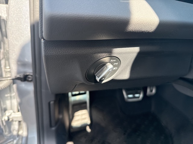 2025 Volkswagen Jetta 1.5T Sport photo 21