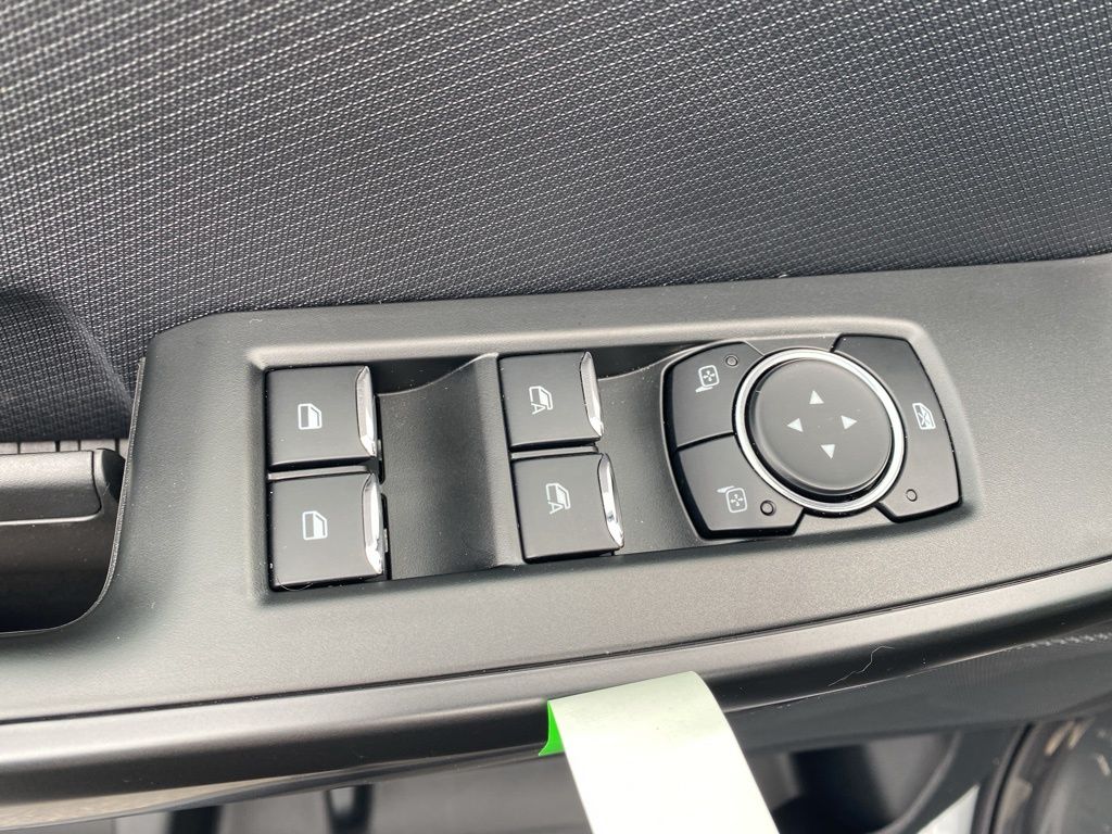 2025 Ford F-150 STX photo 10