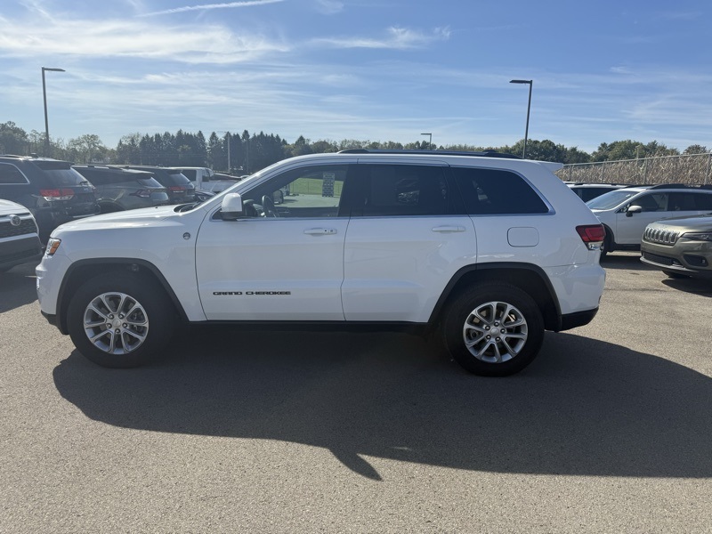 2021 Jeep Grand Cherokee Laredo E photo 9