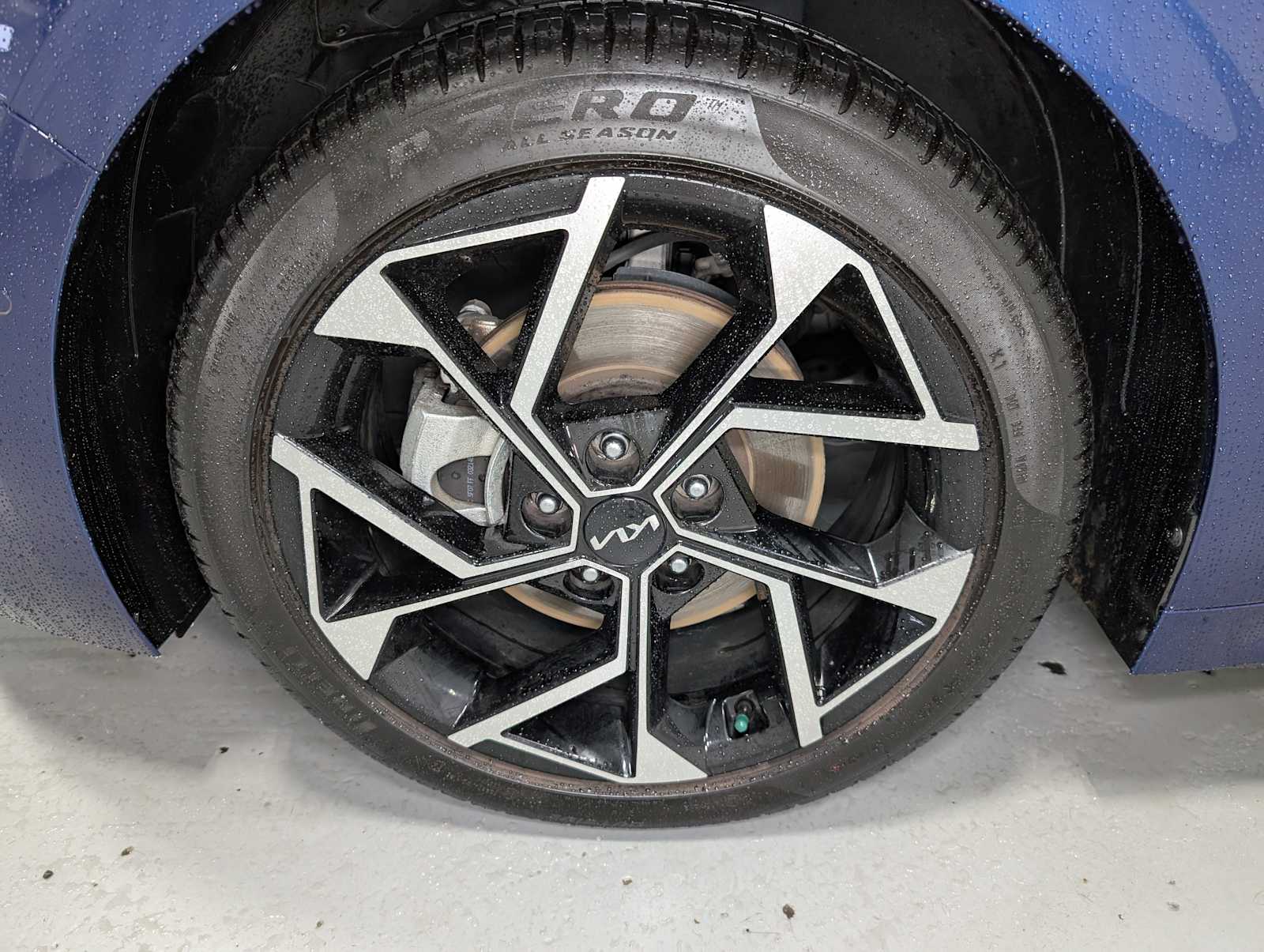 2025 Kia K5 EX photo 3