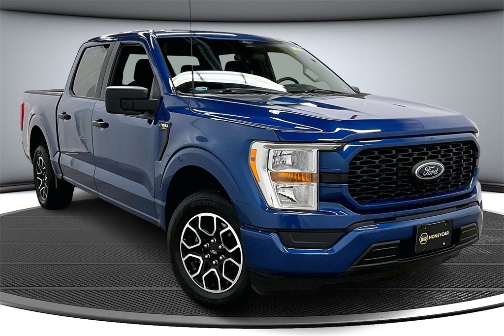 2022 Ford F-150 XL's photo