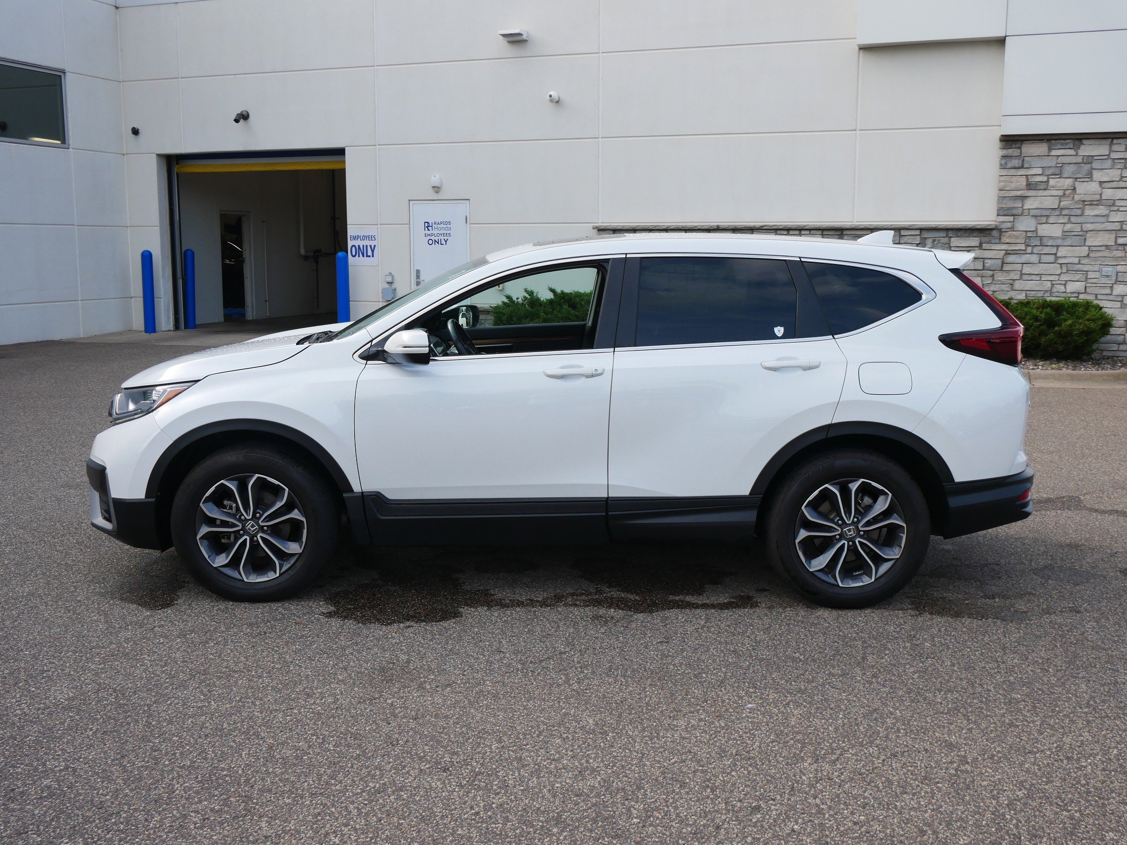 Used 2022 Honda CR-V EX-L with VIN 7FARW2H8XNE050638 for sale in Coon Rapids, Minnesota