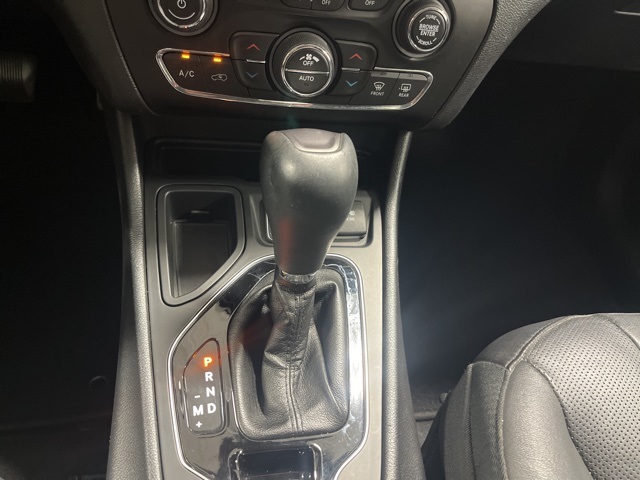 2020 Jeep Cherokee Limited photo 19
