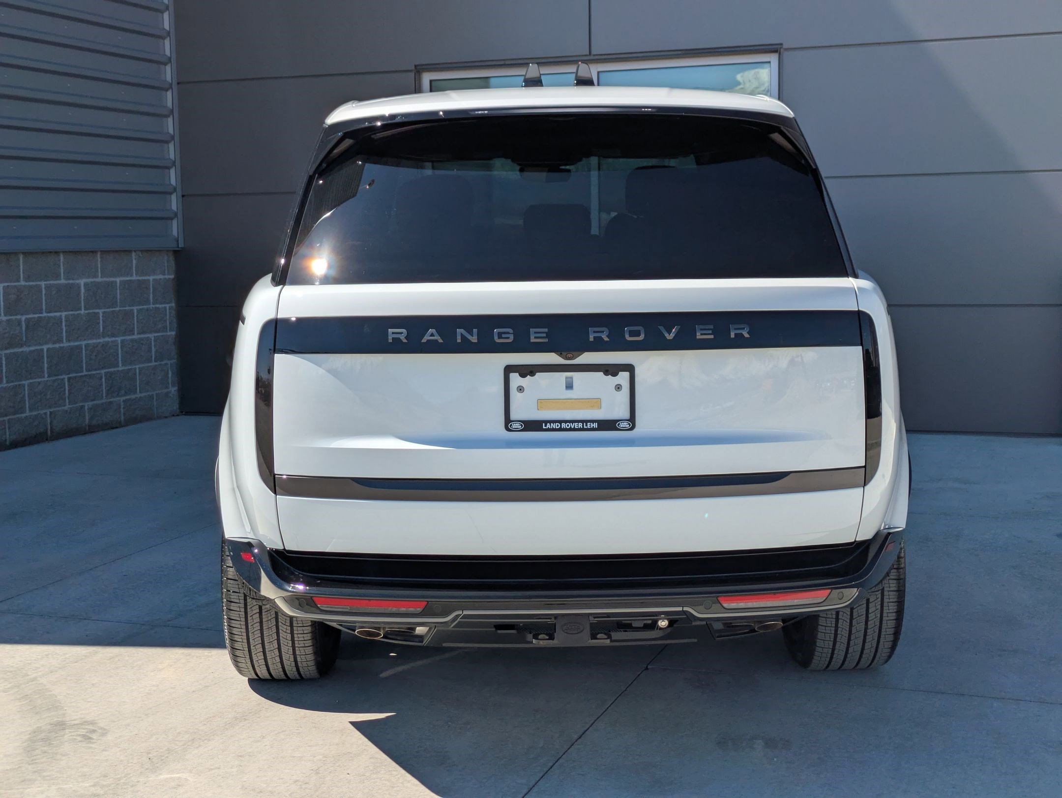 2025 Land Rover Range Rover SE photo 5