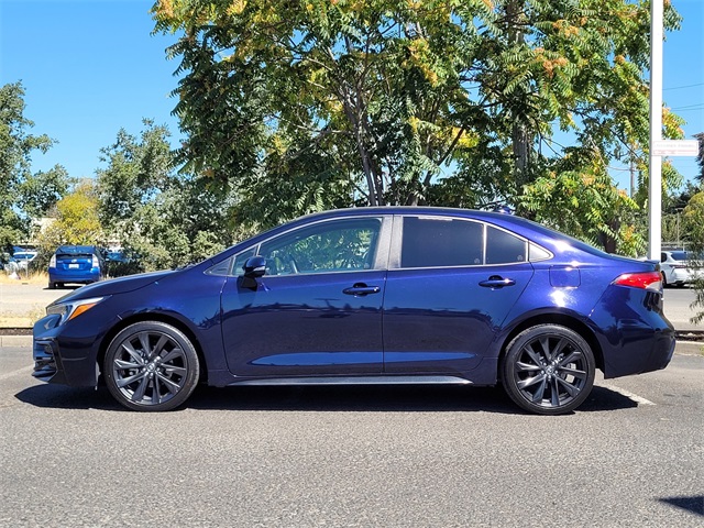 2024 Toyota Corolla Hybrid SE photo 9