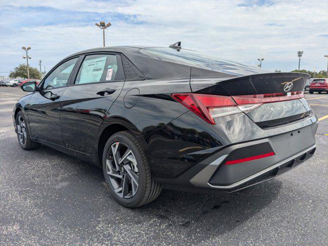 2025 Hyundai Elantra SEL Sport photo 7